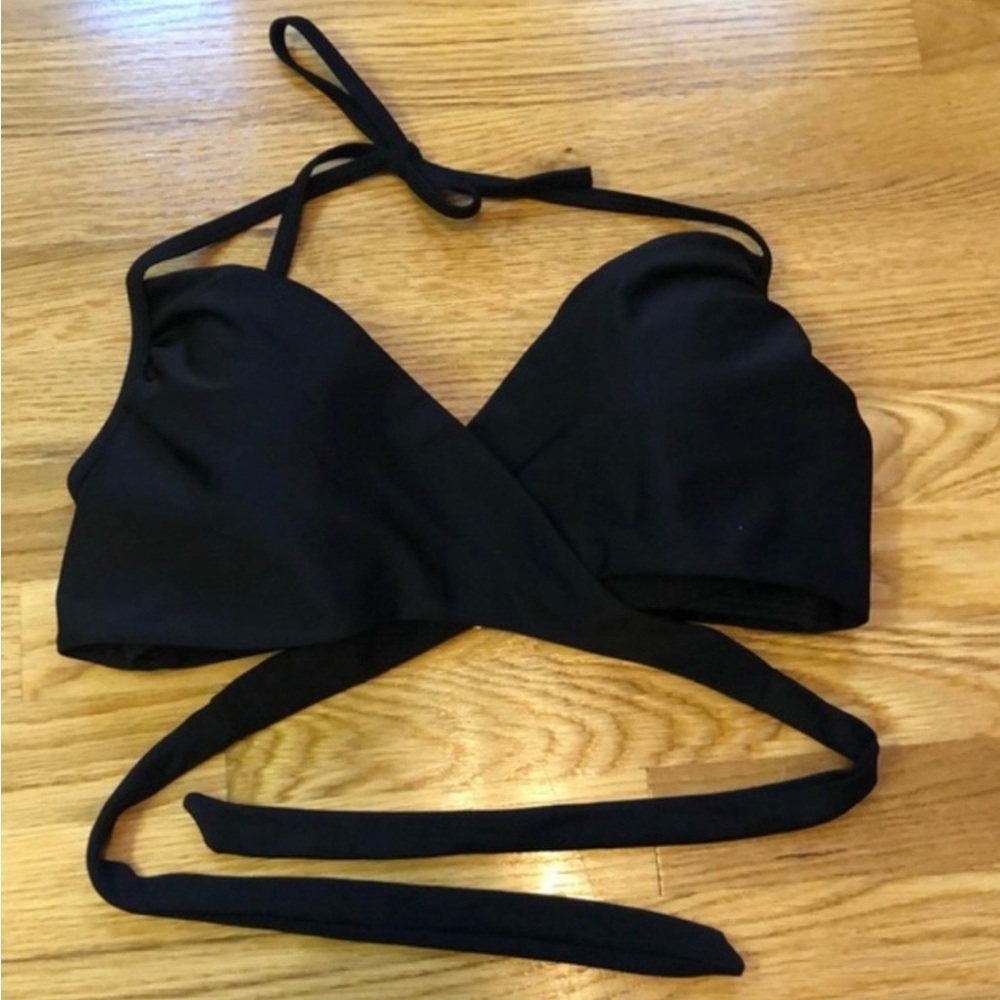Bundle Victoria’s Secret 36DD Bikini Tops (2)